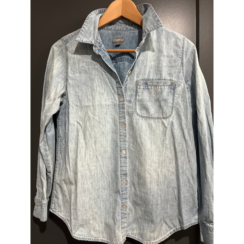 J. Jill Soft Denim Button-Down Shirt – Size XS. 100% cotton